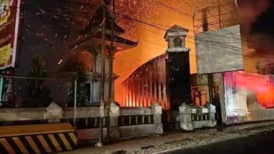Tim Labfor Polda Jateng Selidiki Kasus Kebakaran Pasar Losari dan Pos Polisi Cisanggarung Brebes