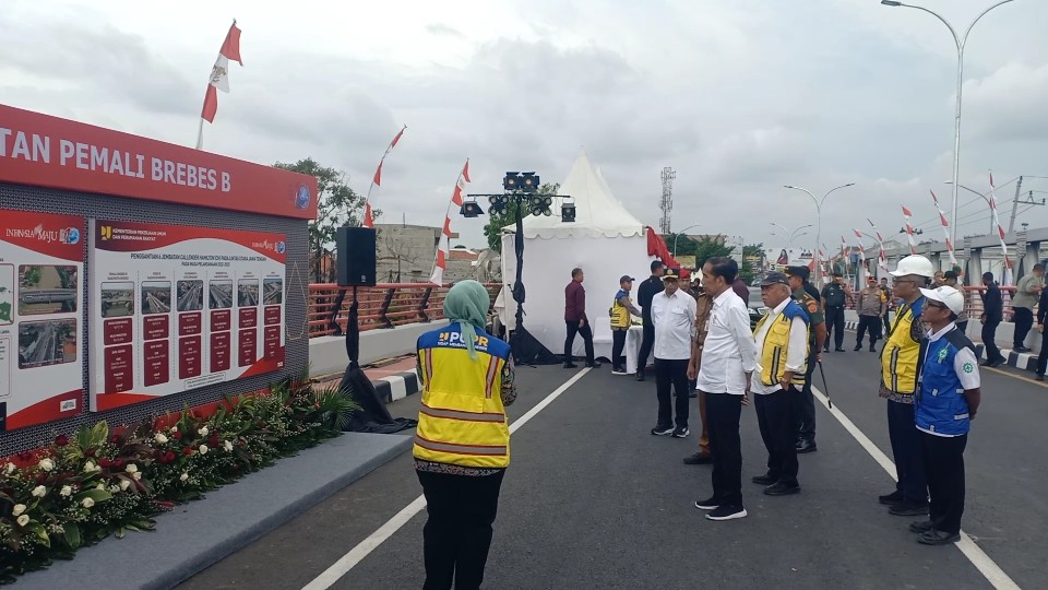 Presiden Jokowi Resmikan Jembatan