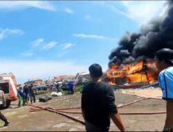 Kapal Nelayan Terbakar di Pelabuhan Kluwut Brebes, 5 ABK Berhamburan Selamatkan Diri