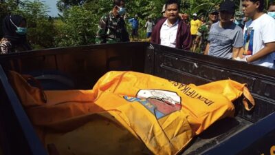 Banjir Surut, Mayat Laki-laki Tanpa Identitas Ditemukan di Irigasi Desa Kedungtukang Brebes