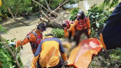 Mayat Perempuan Muda Tanpa Identitas Ditemukan di Sungai di Wanasari Brebes
