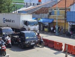 Jelang Arus Mudik Kendaraan Besar Masuk Kota Brebes Selama 8 Bulan, Pemotor Diimbau Waspada