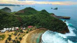 Keindahan Pantai Batu Bengkung Malang, Tempat Wisata Murah untuk Isi Waktu Liburanmu