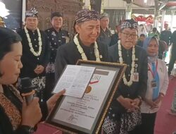 Hardiknas, Pemkab Brebes Pecahkan Rekor MURI Tumpeng Adep-adep Terbanyak di Indonesia