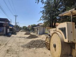 Jalan Rusak Bancang-Kecipir Losari Brebes Diperbaiki dengan Anggaran Rp 7,7 Miliar