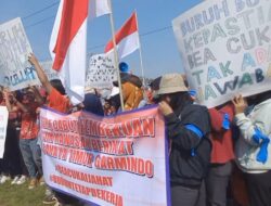 Terancam Di-PHK akibat Izin Dibekukan Bea Cukai Tegal, Ratusan Buruh Geruduk Kantor Bea Cukai