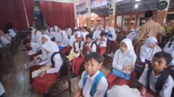 PPDB Tingkat SMP Dibuka, Ratusan Calon Peserta Didik Baru di Brebes Datangi Sekolah Sejak Subuh