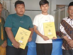 Kakak Adik Alumni SMK Pusponegoro 01 Brebes Akhirnya Terima Ijazah Tanpa Bayar Tunggakan