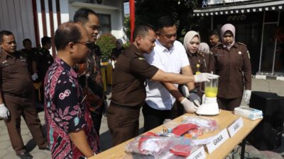 Kejari Brebes Musnahkan Barang Bukti