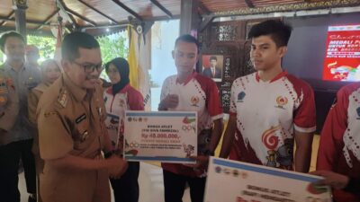 Atlet dan Pelatih Peraih Medali Porprov Jateng 2023 Terima Bonus Rp 1,49 Miliar dari Pemkab Brebes