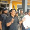 Protes Penutupan Simpang Tiga Pejagan Brebes, Warga Geruduk Kantor Desa