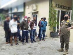Ngamar Hotel saat Siang Bolong, 25 Pasangan Mesum di Brebes Diciduk Satpol PP