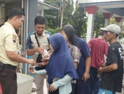 PLN UP3 Tegal Rutin Bagikan Takjil Gratis untuk Masyarakat Selama Ramadan