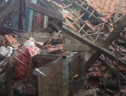Tak Ada Angin-Hujan, Bangunan Pasar Jatibarang Brebes Ambruk, Diduga Tiang Kayu Keropos