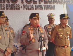 Cek Posko Mudik di Pejagan Brebes, Kapolri Sarankan Sepeda Motor Pemudik Diangkut Truk