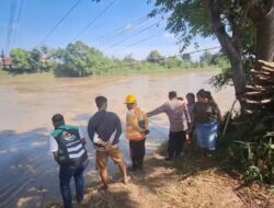 Mabuk Miras, Pria Nekat Terjun ke Sungai Pemali Brebes dan Tenggelam