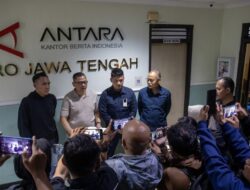 Ipda Endry Purwa Sefa, Polisi Pemukul Jurnalis di Semarang datang ke Kantor Antara dan Minta Maaf