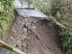 Diguyur Hujan Deras Desa Mlayang Brebes Longsor, Akses Jalan Terputus