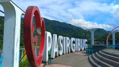 FOTO: Wisata Pasir Gibug, Panorama Alam dan Rekreasi Keluarga di Brebes