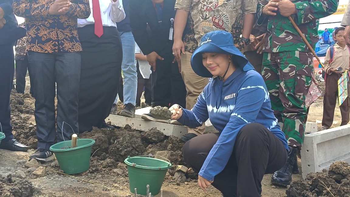 Warga Brebes Tak Punya Rumah