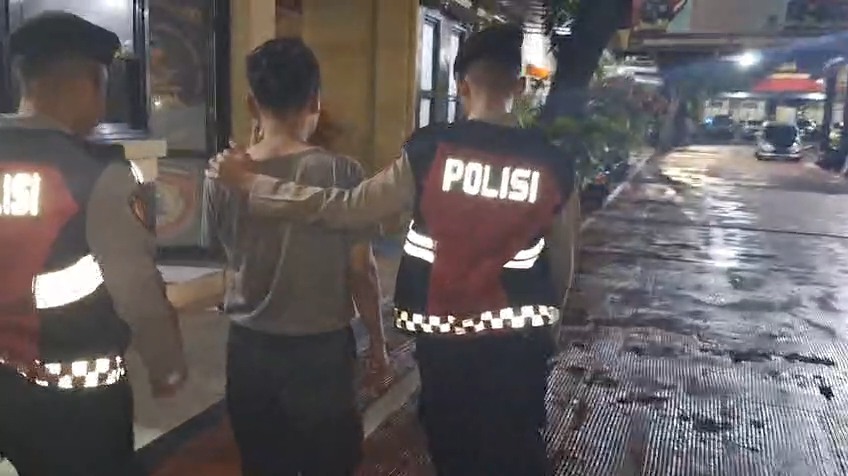 Remaja Gangster Babak Belur