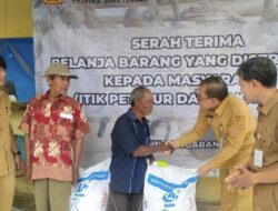 900 Ekor Itik Disalurkan ke Warga Miskin di Lembarawa Brebes