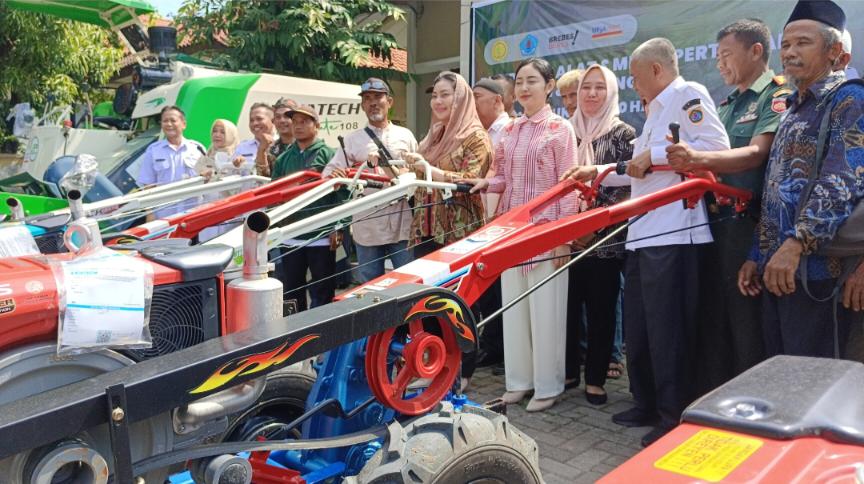 Bantuan alsintan Brebes