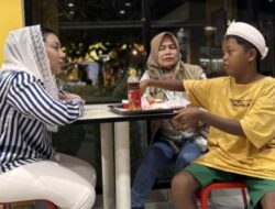 Bupati Paramitha Jemput Adnan Prasetyo yang Kayuh Sepeda Demi Bertemu KDM di Subang