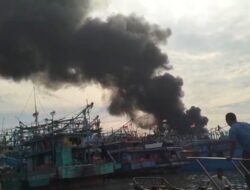 16 Unit Sepeda Motor Terbakar di Pelabuhan Tegal saat Kapal Isi BBM Solar