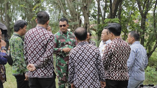 Jembatan Gantung Sungai Pemali Brebes