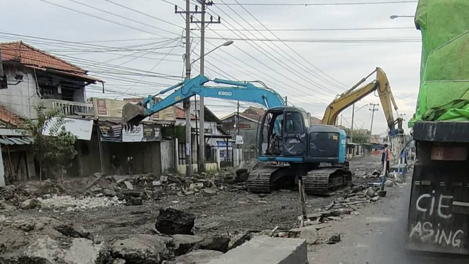 Perbaikan Jalur Pantura Brebes-Tegal