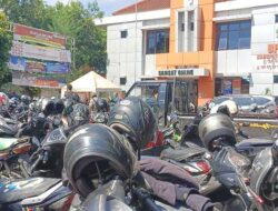 Ribuan Pemohon Membludak di Hari Terakhir Pemutihan Pajak Kendaraan di Samsat Brebes