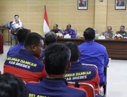 Cegah Kebakaran Meluas, Satpol PP Brebes Kukuhkan Relawan Damkar dan Launching Mas Damkar