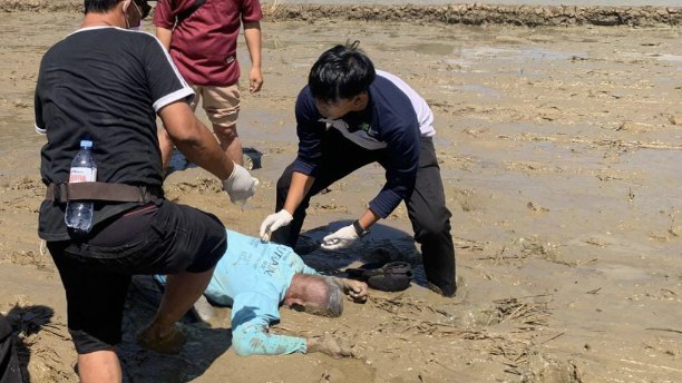 Petani Meninggal Sujud di Brebes