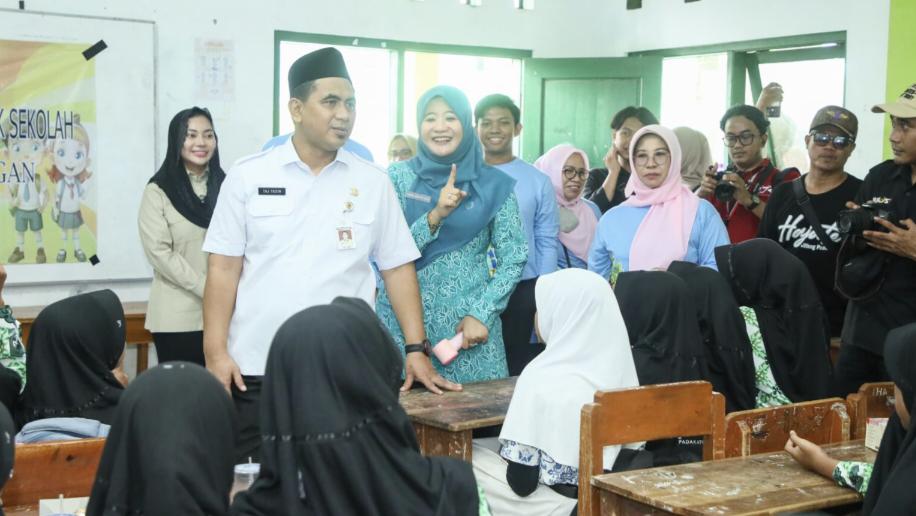 Taj Yasin Kaget Banyak Remaja di Brebes Terkena Anemia