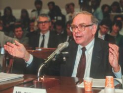 10 Alasan Mengapa Banyak Orang Tidak Pernah Kaya, Menurut Warren Buffett