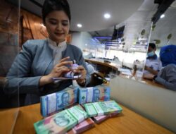 BI Turun, OJK Prediksi Bunga Kredit Lebih Rendah