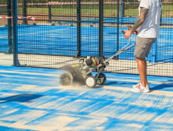 Mengapa Lapangan Padel Butuh Pasir? Fungsi Pentingnya