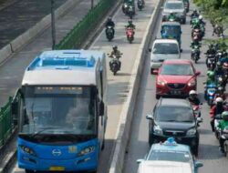 Bawa Kendaraan Pribadi, Solusi Menghemat Biaya Transportasi