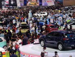 Peluang Menggiurkan, Tapi Industri Otomotif RI Macet