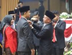 Achmad Nugraha dan Riantono Divonis, Nina dan Sendi Dilantik Jadi Anggota DPRD Kota Bandung