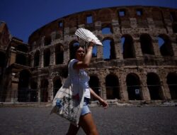 Pemandu Wisata Colosseum Meninggal Akibat Cuaca Panas