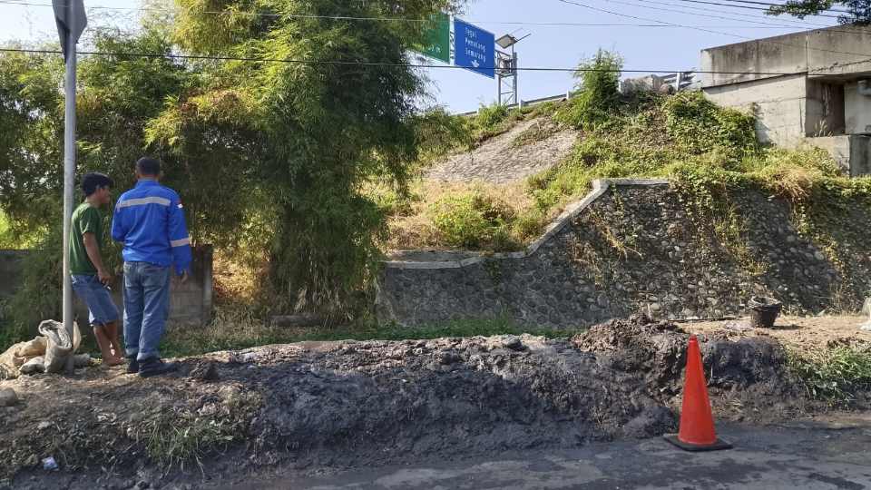 Semburan Lumpur Pipa Gas Bumi di Tol Pejagan-Brebes
