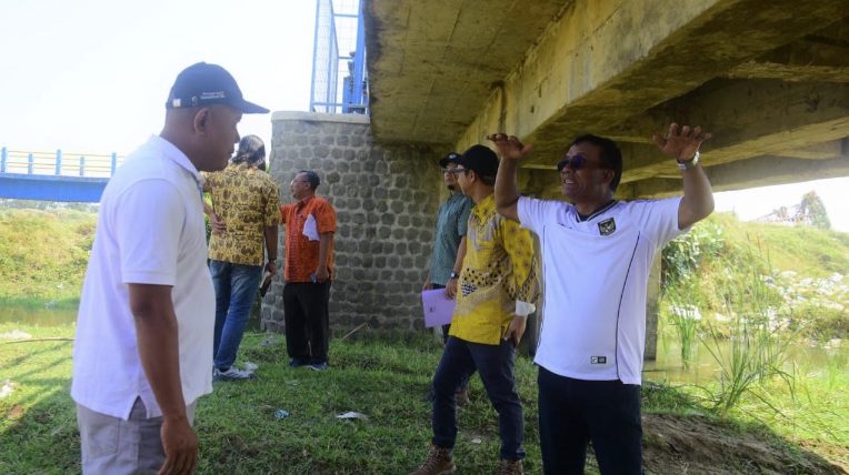 Abrasi Pesisir Tambak Rusak