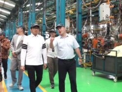 Industri Jaga Pasokan Meski Kontraksi Manufaktur Berlanjut