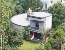 10 Foto Rumah Dokter Boyke, Bentuk Keong Unik
