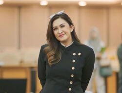 Siapa Nafa Urbach? Ini Jawabannya Soal Pendidikan
