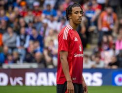 Leny Yoro Bersinar, Bawa Setan Merah Imbang 1-1 Lawan Fulham