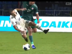 Tekel Brutal Ali dan Kartu Merah Putros, Skorsing Lawan Timnas Indonesia?