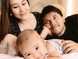7 Foto Lucu Arash Anak Aaliyah Massaid